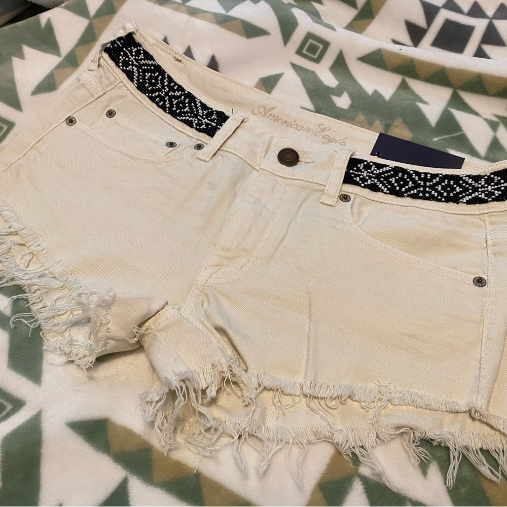 American Eagle Cream/Off White Festival Shortie Frayed Jean Shorts Size: 6